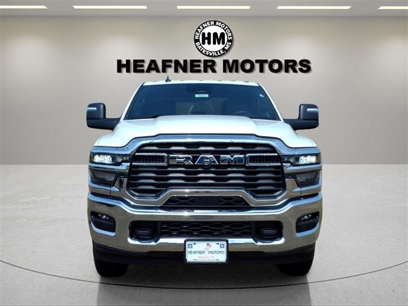 RAM 2500 Tradesman Crew Cab SWB 4WD 2026