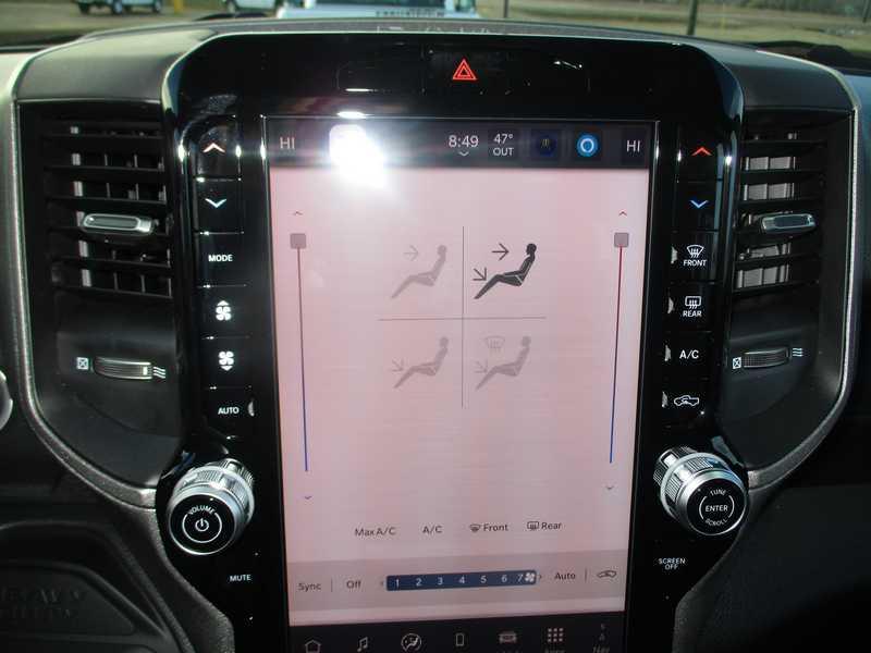 RAM 2500 Tradesman Crew Cab SWB 4WD 2026