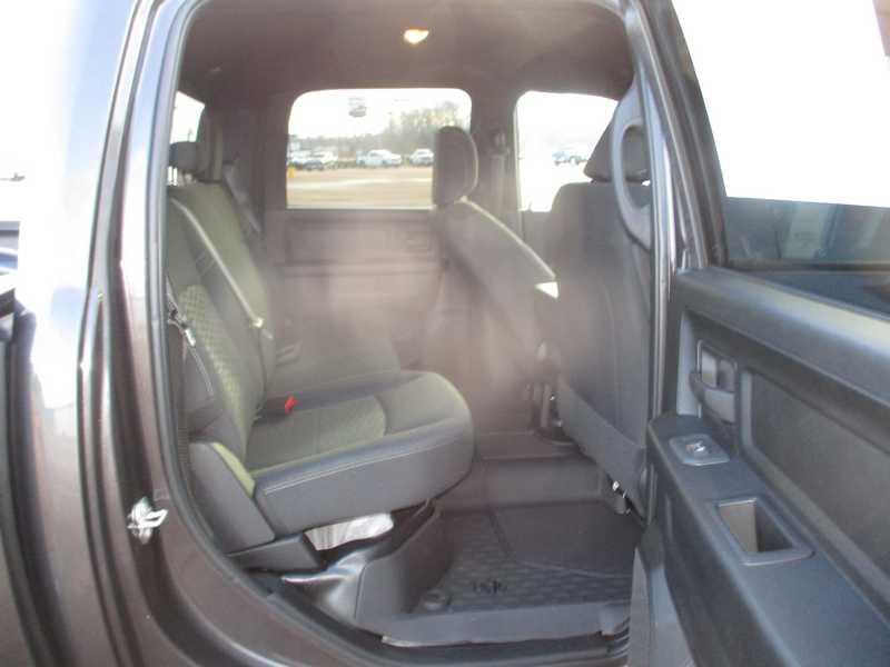 RAM 2500 Tradesman Crew Cab SWB 4WD 2026