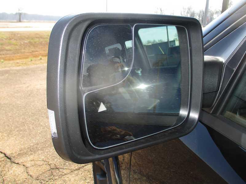 RAM 1500 Big Horn Crew Cab SWB 4WD 2026