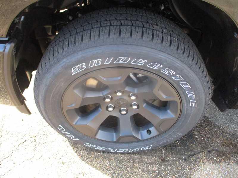 RAM 1500 Big Horn Crew Cab SWB 4WD 2026