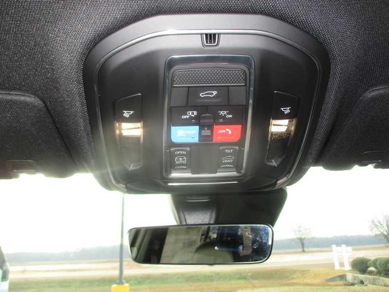 Jeep Grand Cherokee 2WD 4dr Laredo 2026