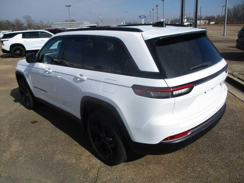 Jeep Grand Cherokee 2WD 4dr Limited 2026