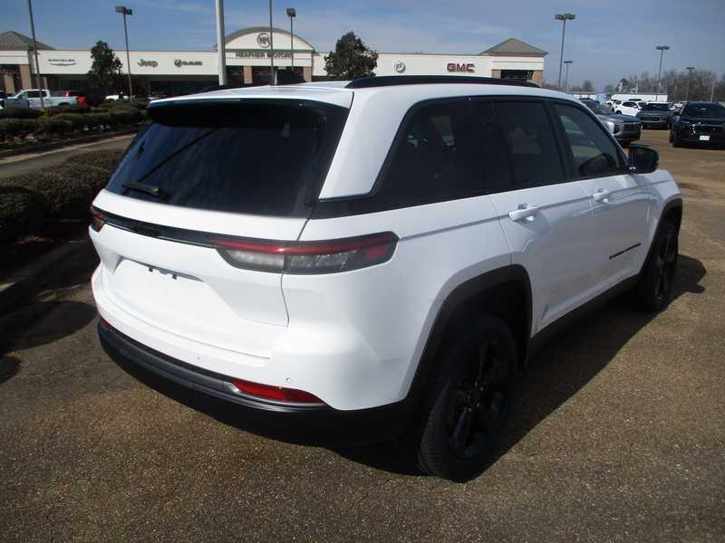 Jeep Grand Cherokee 2WD 4dr Limited 2026