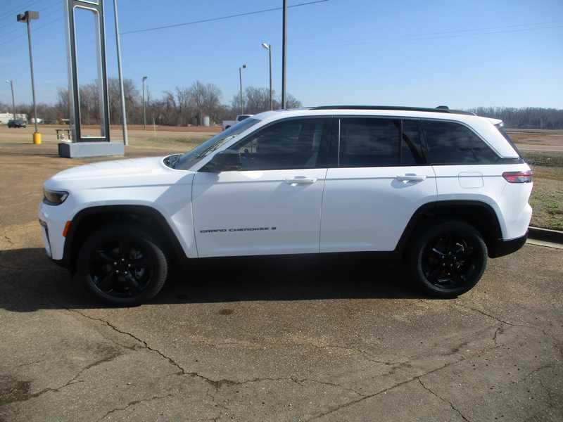 Jeep Grand Cherokee 2WD 4dr Limited 2026