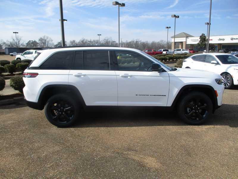 Jeep Grand Cherokee 2WD 4dr Limited 2026