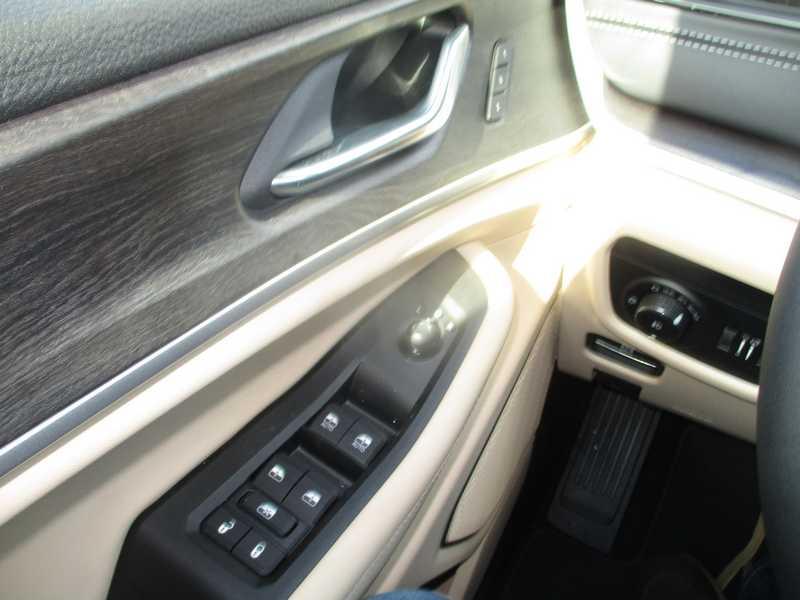 Jeep Grand Cherokee 2WD 4dr Limited 2026