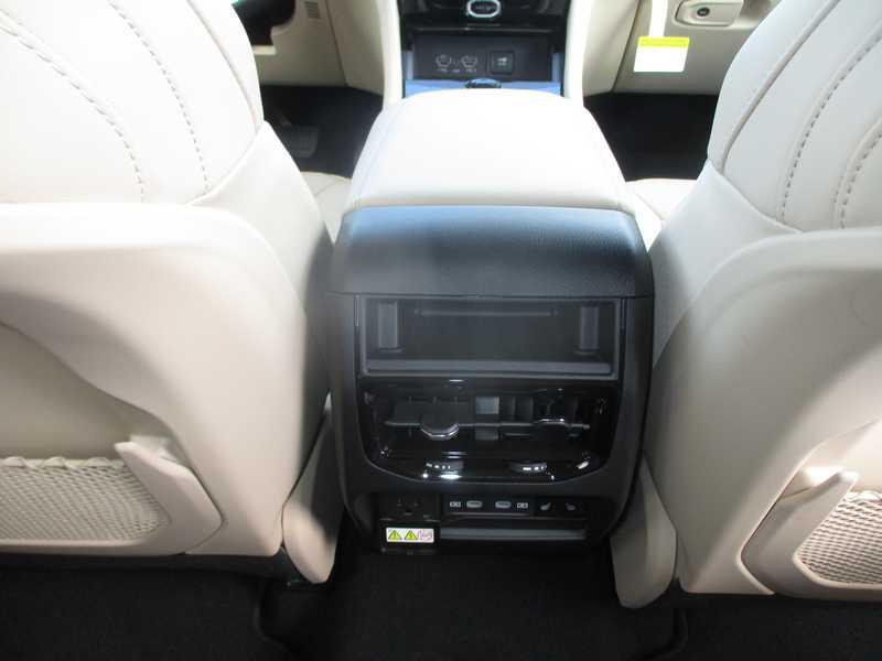 Jeep Grand Cherokee 2WD 4dr Limited 2026