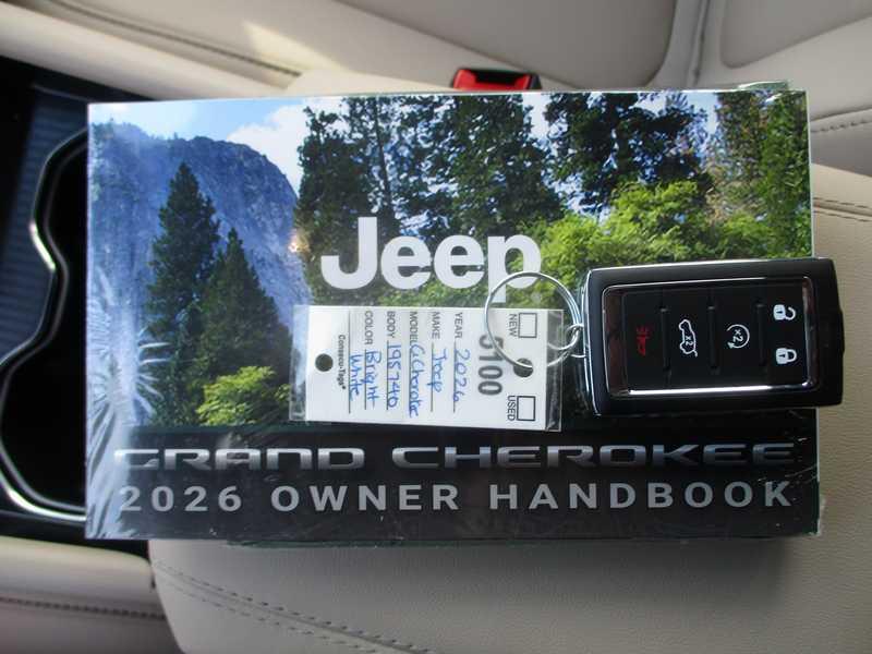 Jeep Grand Cherokee 2WD 4dr Limited 2026