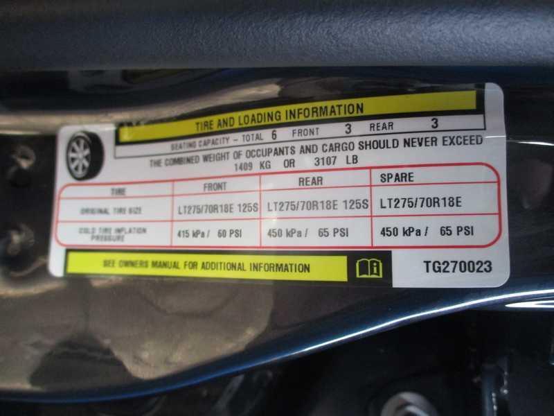 RAM 2500 Tradesman Crew Cab 4WD 2026