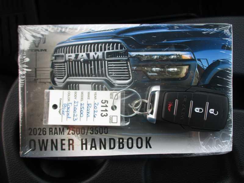 RAM 2500 Tradesman Crew Cab 4WD 2026