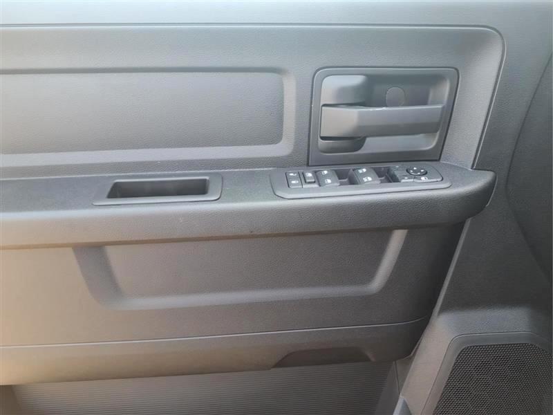 RAM 2500 Tradesman Crew Cab 4WD 2026