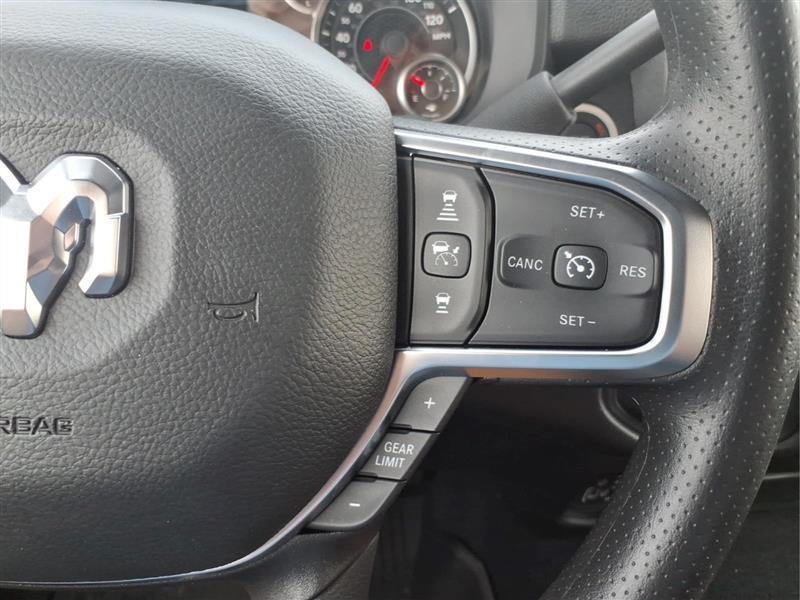 RAM 2500 Tradesman Crew Cab 4WD 2026