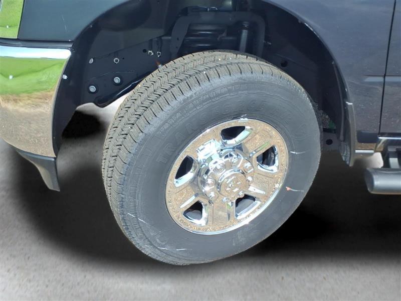 RAM 2500 Tradesman Crew Cab 4WD 2026