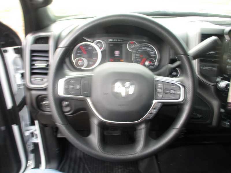 RAM 2500 Tradesman Crew Cab 4WD 2026