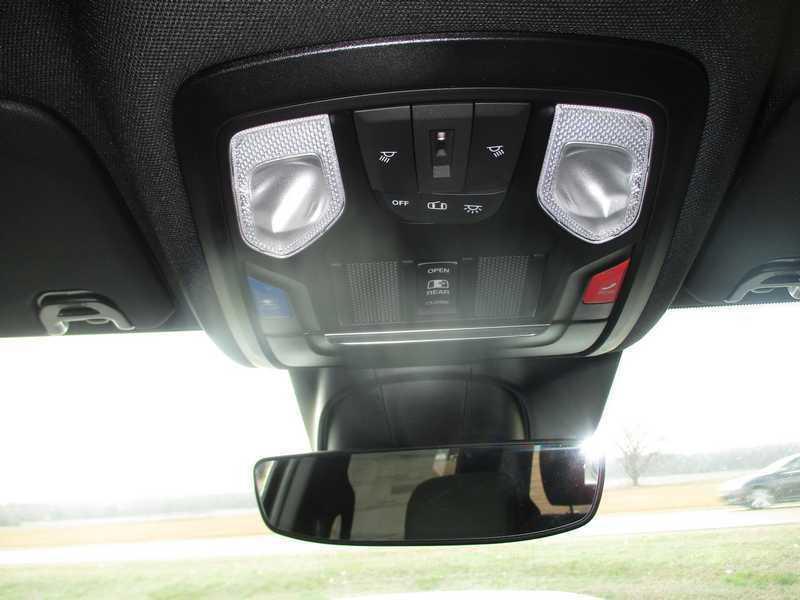 RAM 2500 Tradesman Crew Cab 4WD 2026