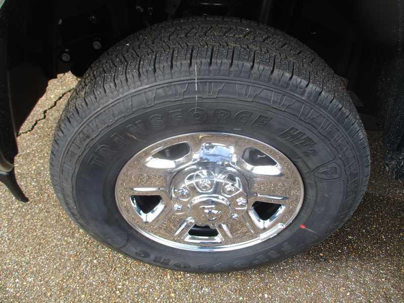 RAM 2500 Tradesman Crew Cab 4WD 2026