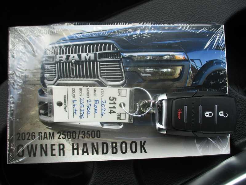 RAM 2500 Tradesman Crew Cab 4WD 2026