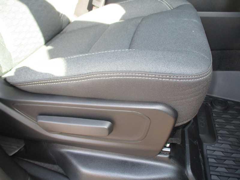 RAM 1500 Big Horn Crew Cab SWB 4WD 2026