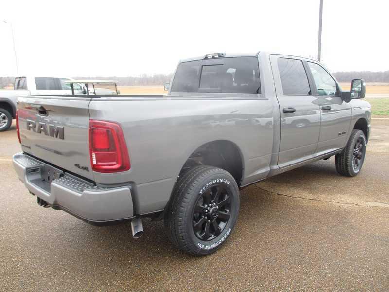 RAM 2500 Tradesman Crew Cab SWB 4WD 2026