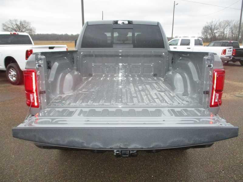 RAM 2500 Tradesman Crew Cab SWB 4WD 2026