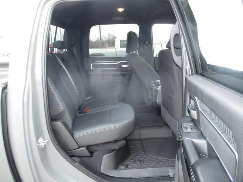 RAM 2500 Tradesman Crew Cab SWB 4WD 2026