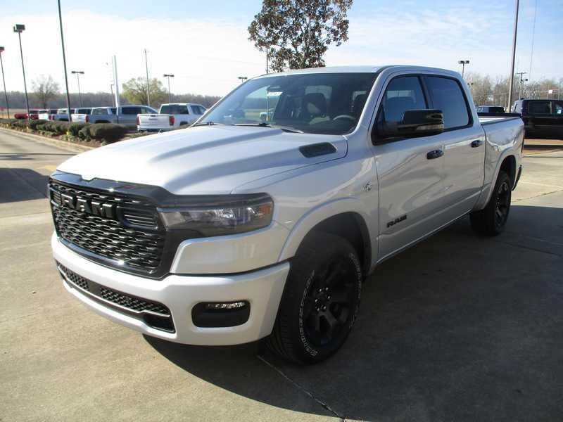 RAM 1500 Big Horn Crew Cab SWB 4WD 2026