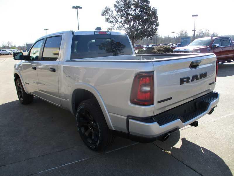 RAM 1500 Big Horn Crew Cab SWB 4WD 2026