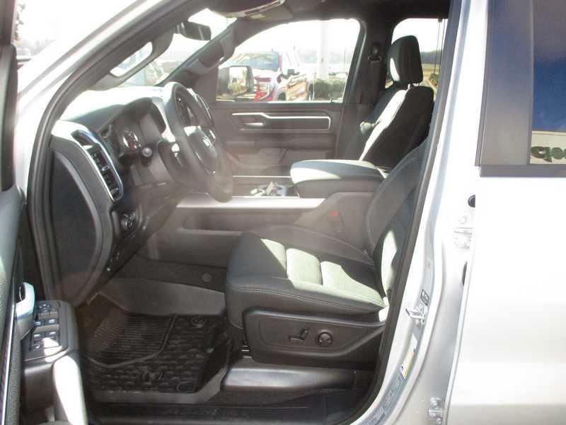 RAM 1500 Big Horn Crew Cab SWB 4WD 2026