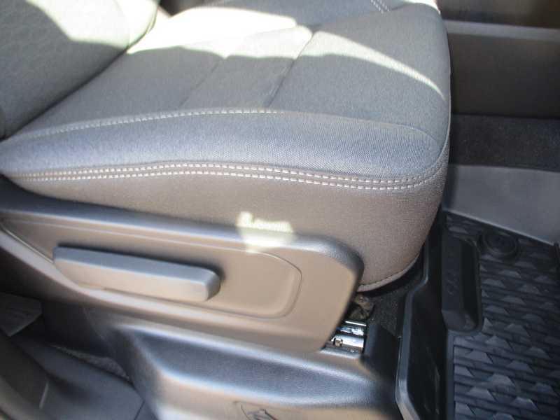 RAM 1500 Big Horn Crew Cab SWB 4WD 2026