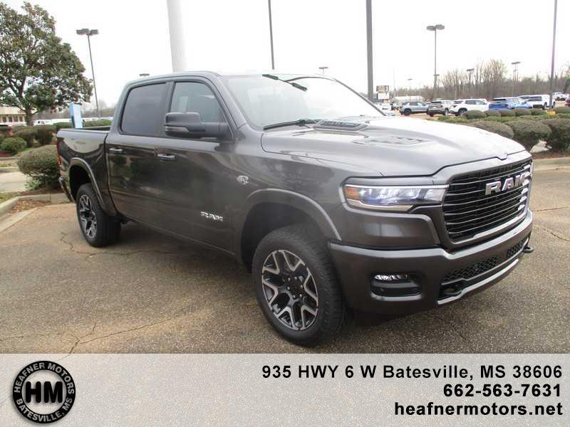 2026 RAM 1500 Laramie Crew Cab SWB 4WD