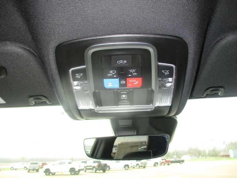 RAM 1500 Laramie Crew Cab SWB 4WD 2026