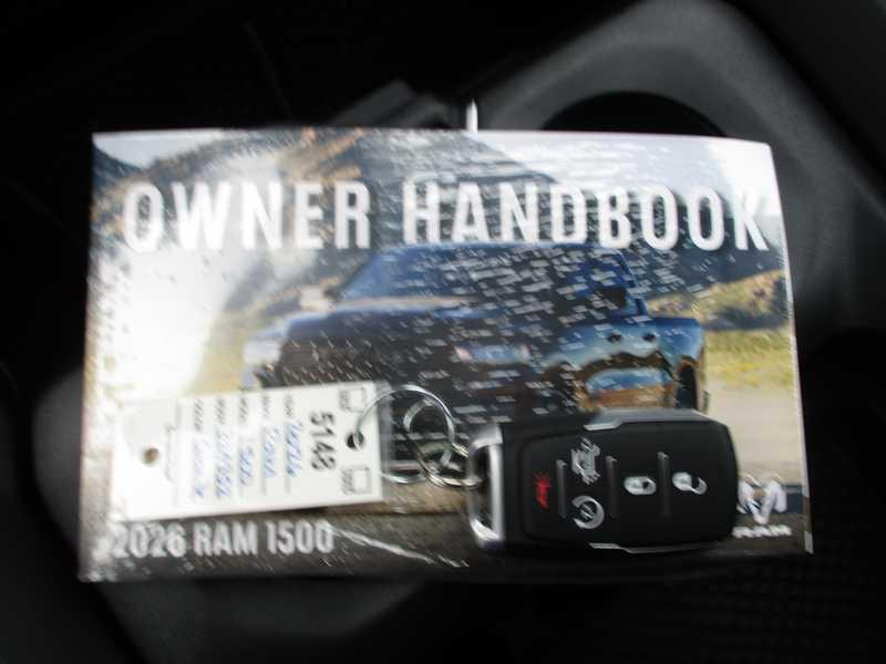 RAM 1500 Laramie Crew Cab SWB 4WD 2026