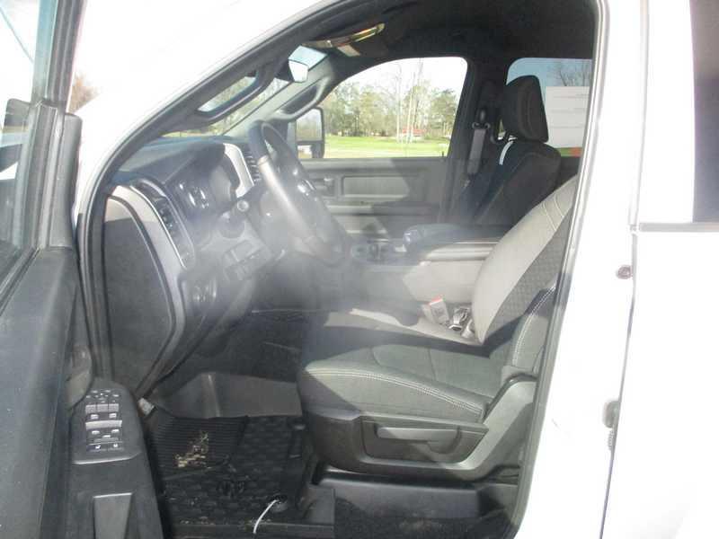 RAM 2500 Tradesman Crew Cab SWB 4WD 2026