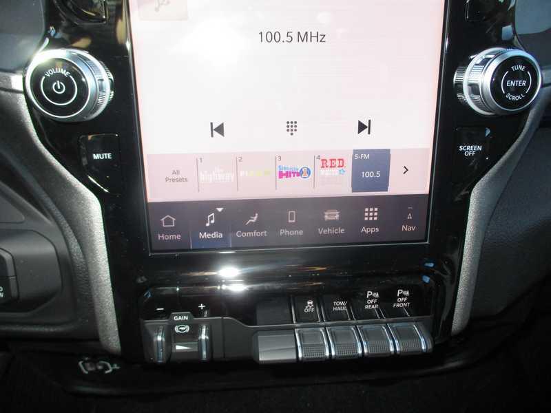 RAM 2500 Tradesman Crew Cab SWB 4WD 2026