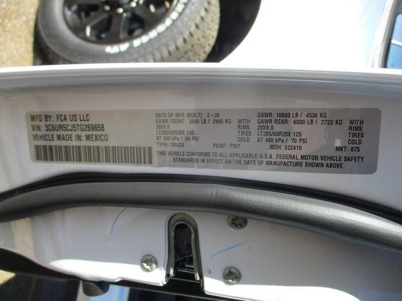 RAM 2500 Tradesman Crew Cab SWB 4WD 2026