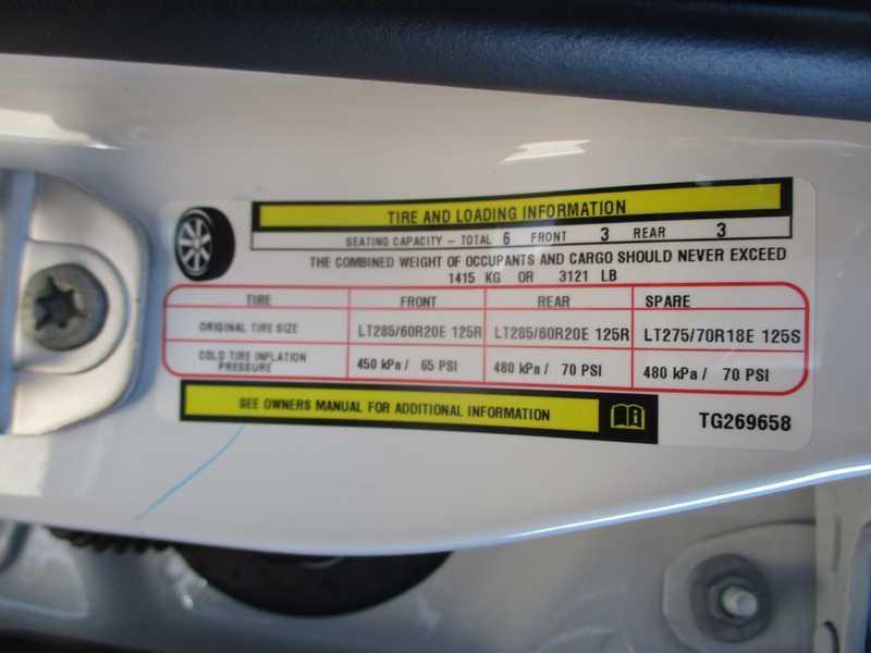 RAM 2500 Tradesman Crew Cab SWB 4WD 2026