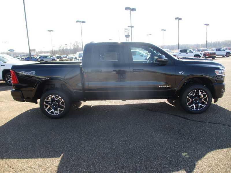 RAM 1500 Laramie Crew Cab SWB 4WD 2026