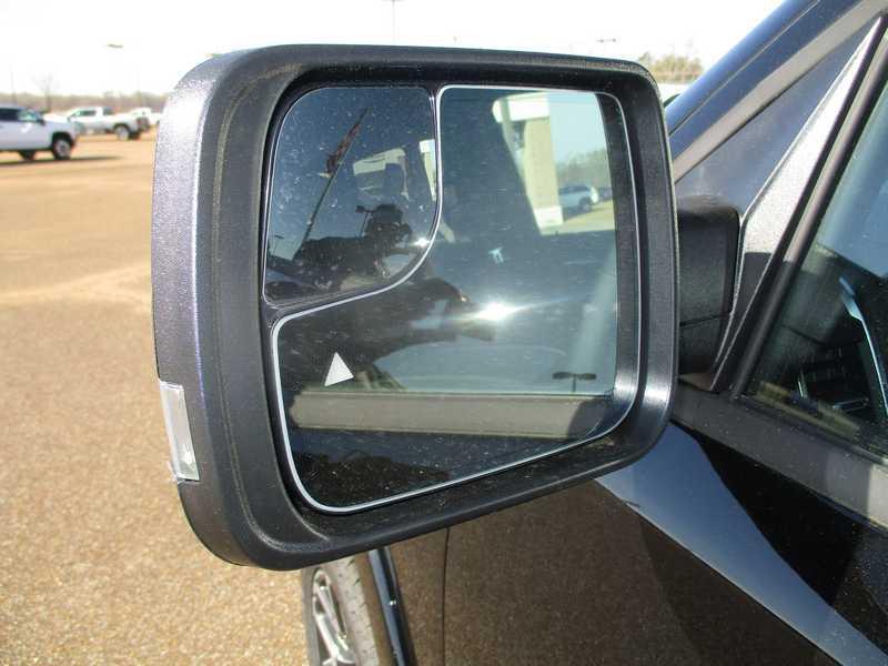 RAM 1500 Laramie Crew Cab SWB 4WD 2026