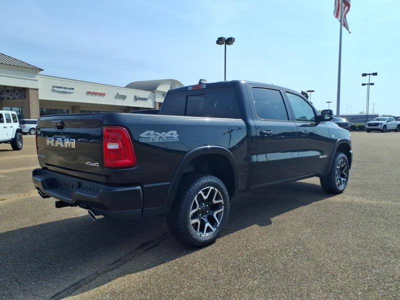 RAM 1500 Laramie Crew Cab SWB 4WD 2026