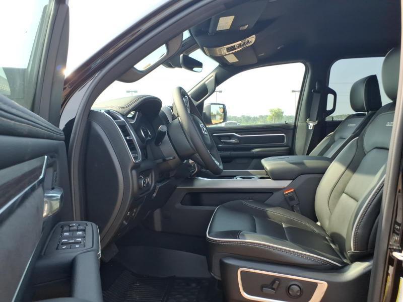 RAM 1500 Laramie Crew Cab SWB 4WD 2026