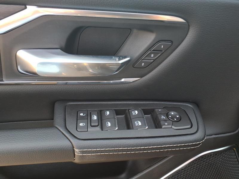 RAM 1500 Laramie Crew Cab SWB 4WD 2026
