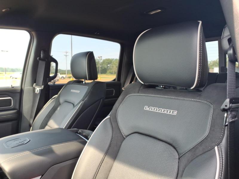 RAM 1500 Laramie Crew Cab SWB 4WD 2026
