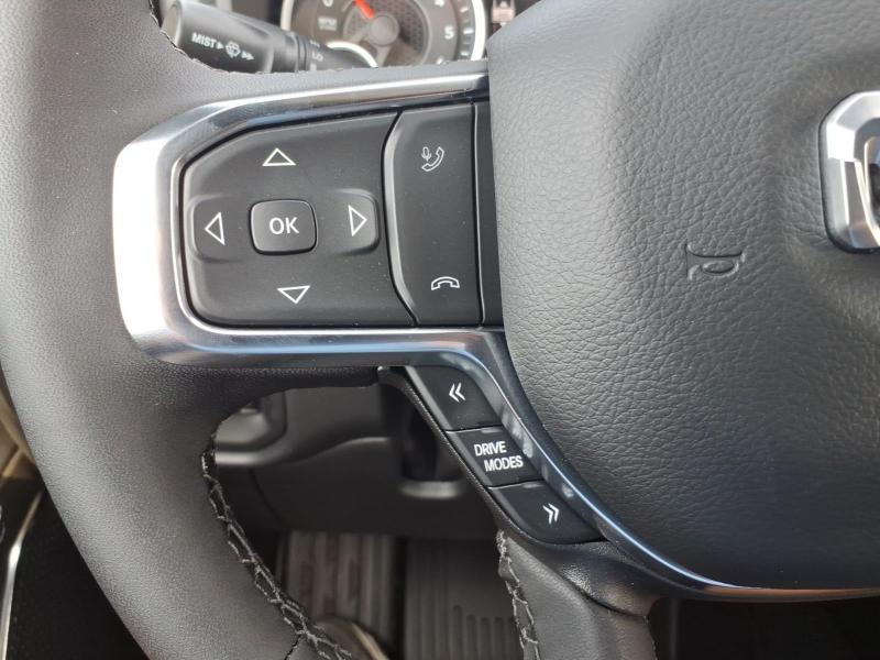 RAM 1500 Laramie Crew Cab SWB 4WD 2026