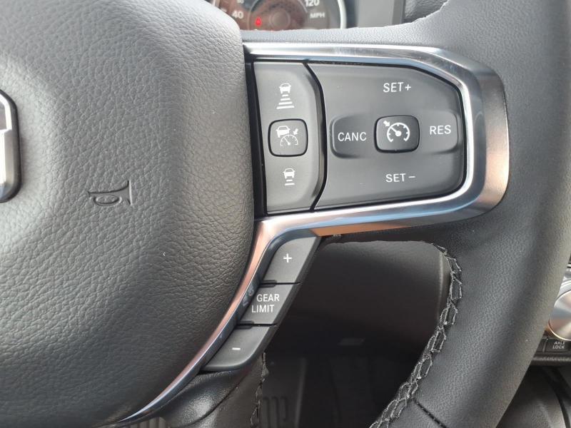 RAM 1500 Laramie Crew Cab SWB 4WD 2026