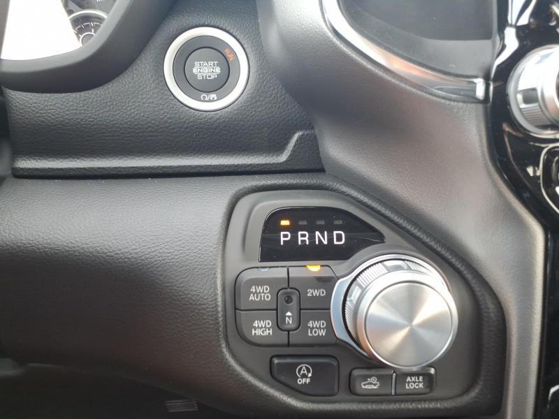 RAM 1500 Laramie Crew Cab SWB 4WD 2026