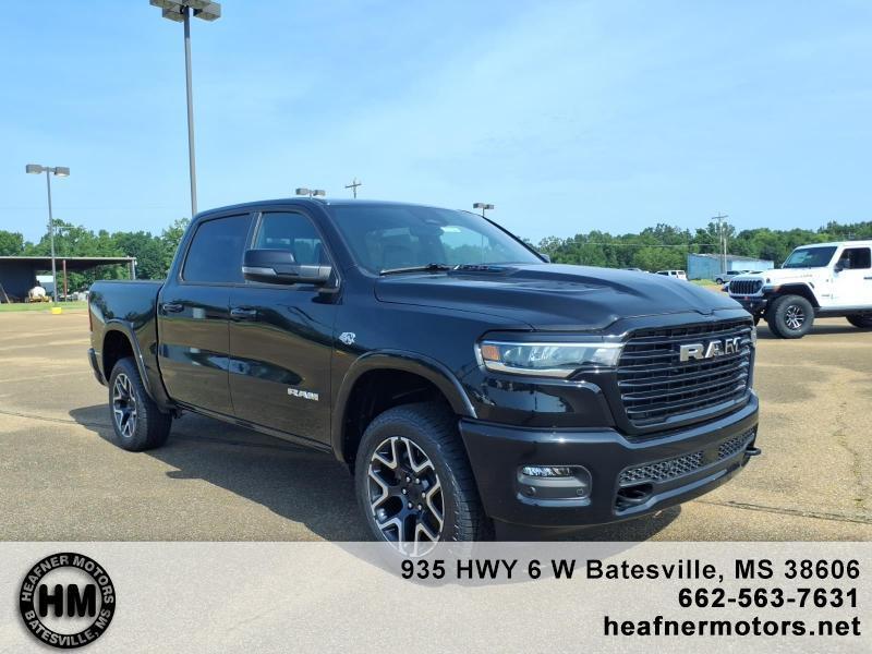 RAM 1500 Laramie Crew Cab SWB 4WD 2026