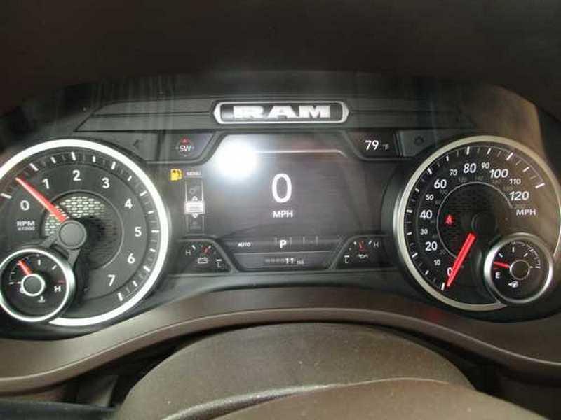 RAM 1500 Laramie Crew Cab SWB 4WD 2026