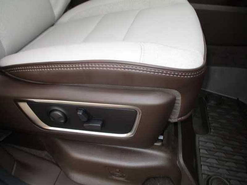 RAM 1500 Laramie Crew Cab SWB 4WD 2026