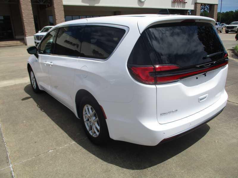 Chrysler Pacifica Select 2027